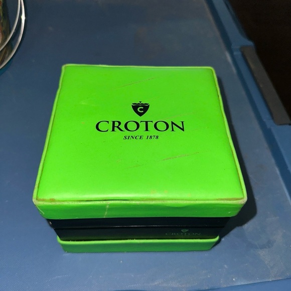 Vintage Croton Silver Watch and Bracelet with Pearl Accents - Picture 4 of 9